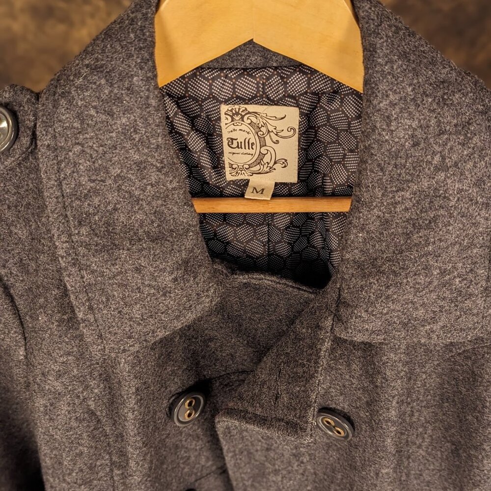 jacket - Picture 3 of 5